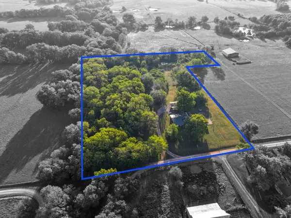 9351 S 2700 RD, Harwood, MO 64750