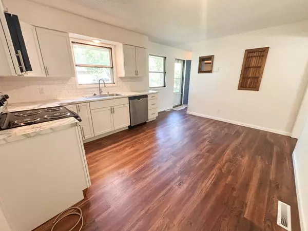 Republic, MO 65738,1107 E Harrison ST