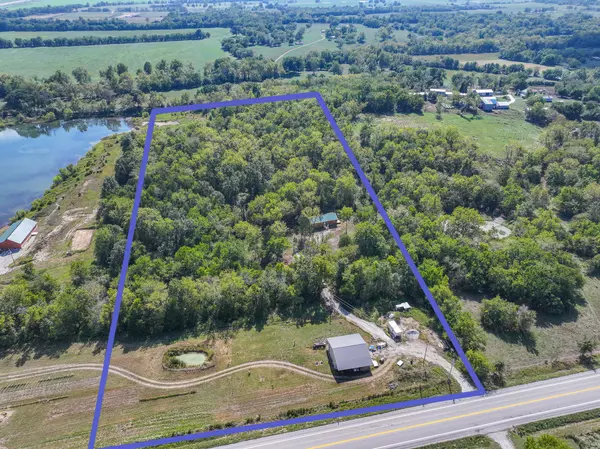 Collins, MO 64738,8655 SE Highway 54