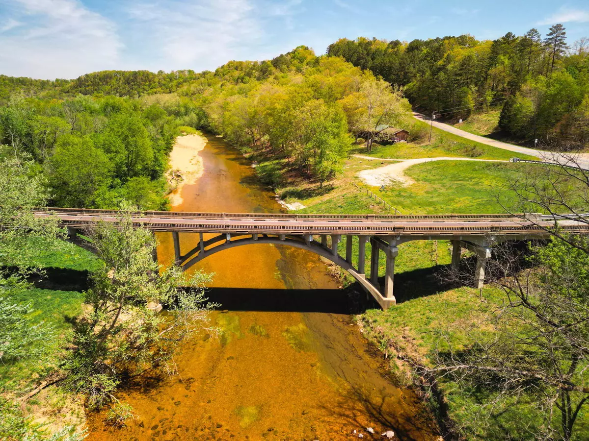 Dora, MO 65637,000 E State Highway 14