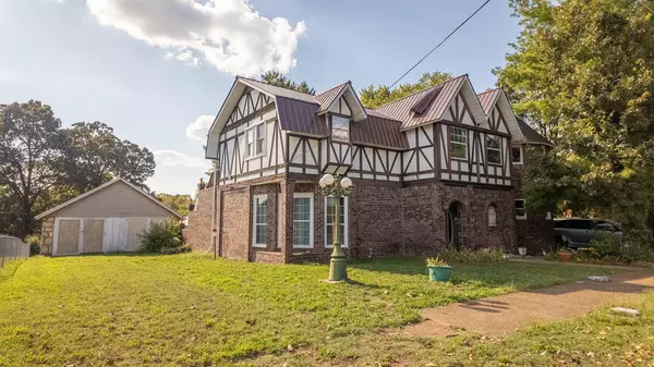 Thayer, MO 65791,310 S 6th Street