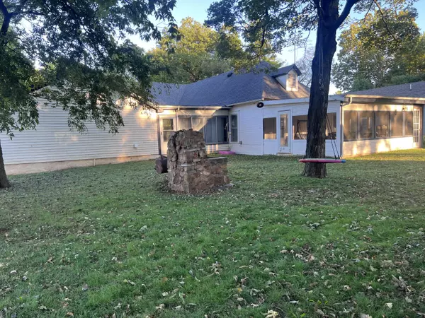 Carthage, MO 64836,1615 Forest ST