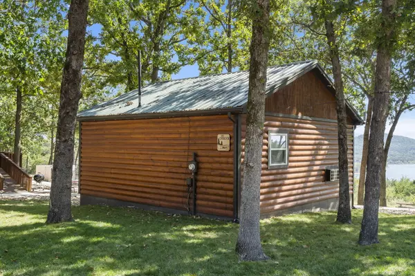 Shell Knob, MO 65747,31 Woodcliff RD #5