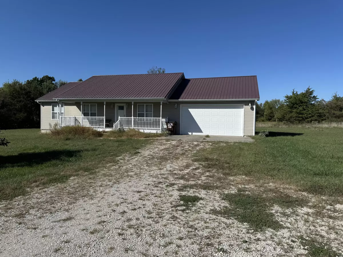 Elkland, MO 65644,853 Charity RD