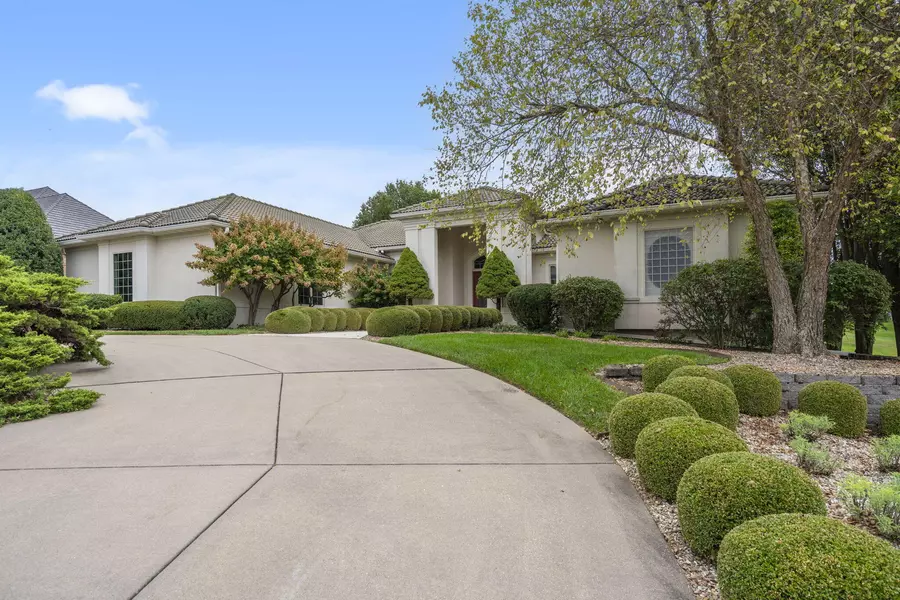 5364 S Castlebay DR, Springfield, MO 65809