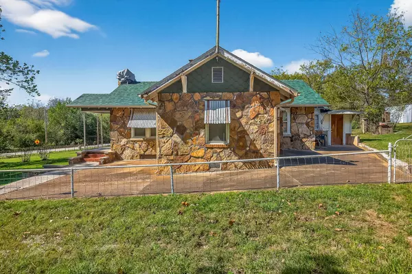 Springfield, MO 65803,2463 W Farm Road 76