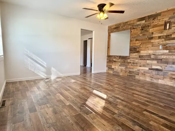 Aurora, MO 65605,720 N Elliott AVE