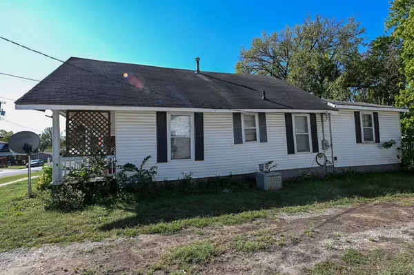 Nevada, MO 64772,719 N Main ST