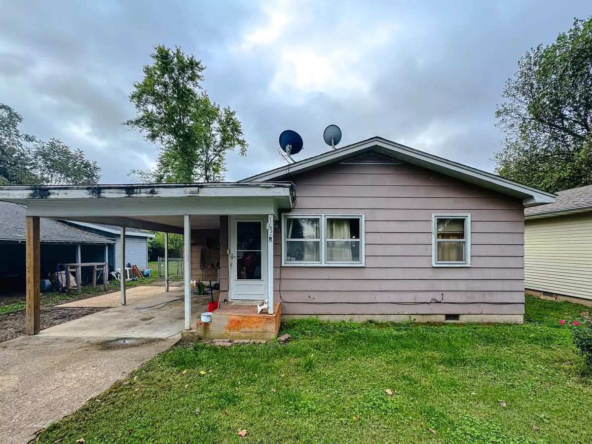 West Plains, MO 65775,1050 W 7th ST
