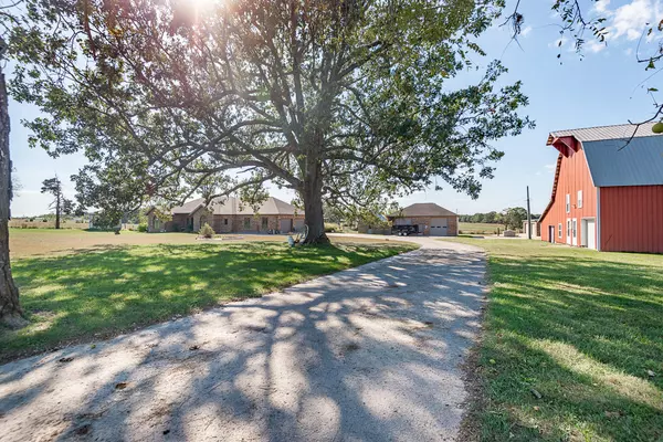 Phillipsburg, MO 65722,18007 Norton DR