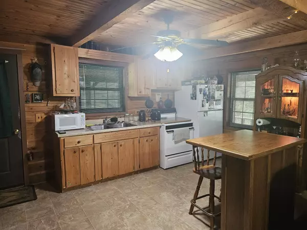 West Plains, MO 65775,Cc 1266 St Rt Cc