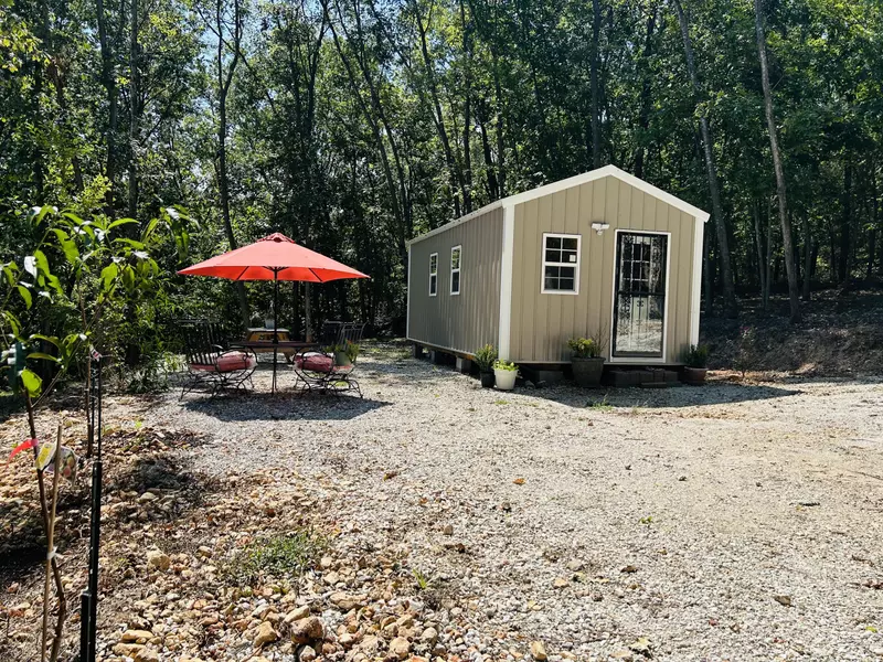 19760 Farm Road 1042, Exeter, MO 65647