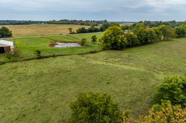 Carl Junction, MO 64834,002 Locust RD