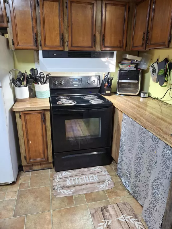 Humansville, MO 65674,3695 S 47th RD