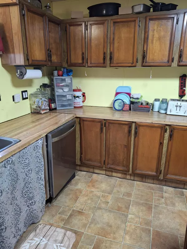 Humansville, MO 65674,3695 S 47th RD