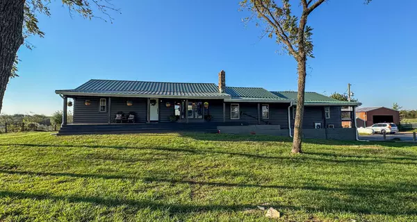 64 State Highway 215, Buffalo, MO 65622