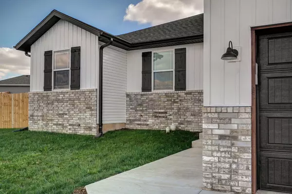 Ozark, MO 65721,2141 N Jamestown ST