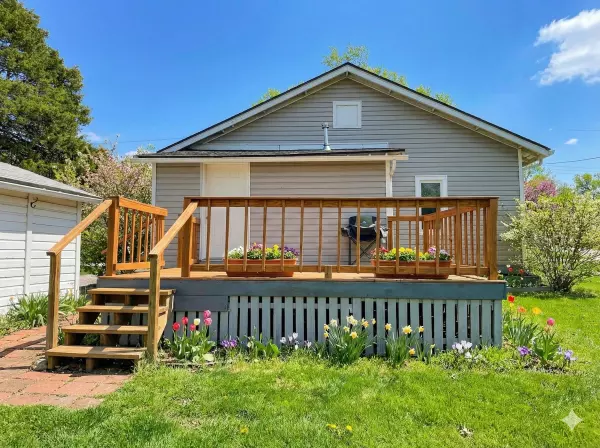 Nevada, MO 64772,1239 N Main ST