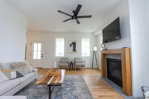 Republic, MO 65738,892 E Valley Trail DR