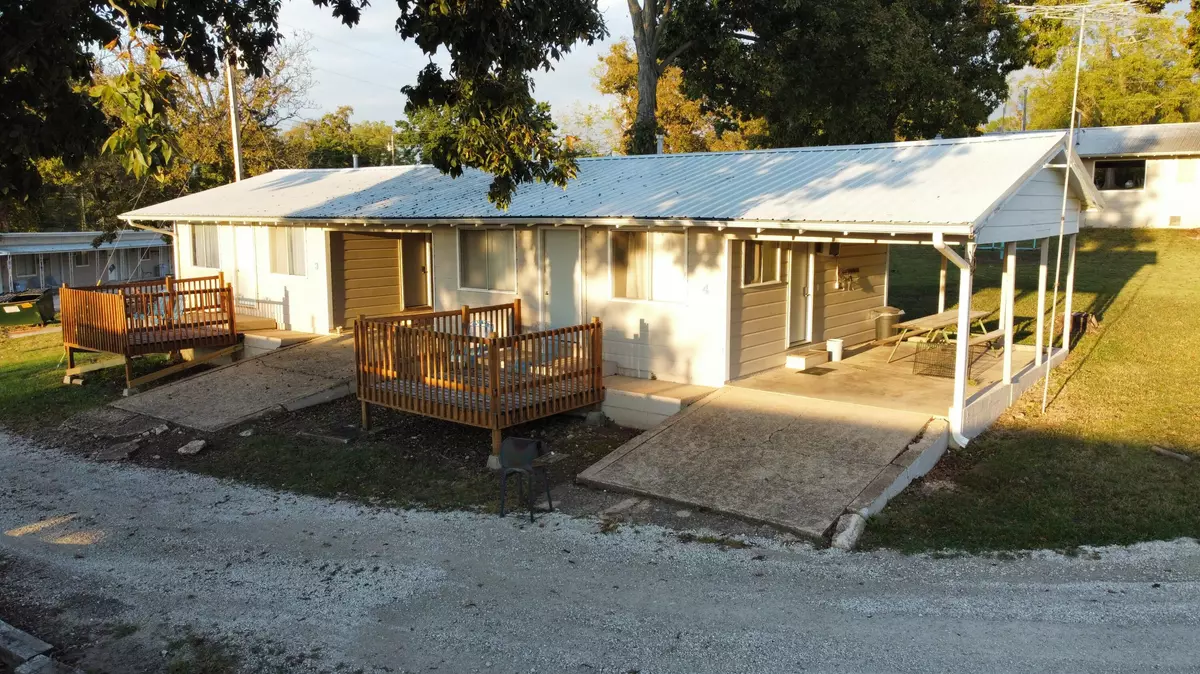 Pittsburg, MO 65724,26304 County Road 322