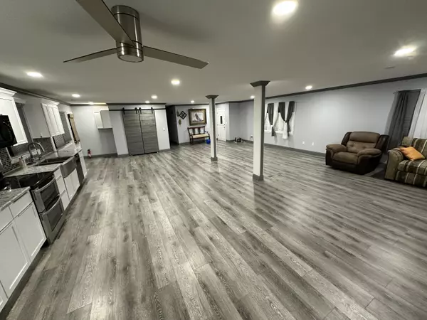 102 Westwood DR, Branson, MO 65616