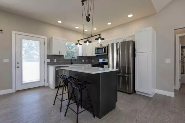 Marionville, MO 65705,220 N Western ST