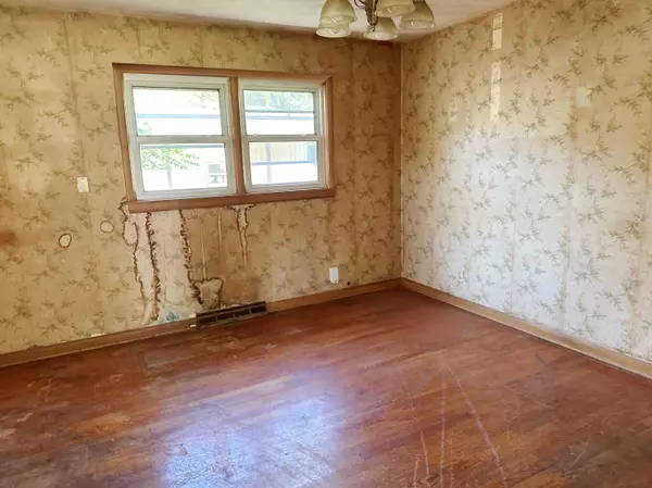 Springfield, MO 65806,429 S West AVE