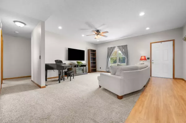 Bolivar, MO 65613,1431 Isdell ST