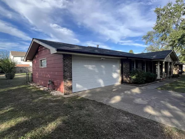 Republic, MO 65738,113 W Jewell DR