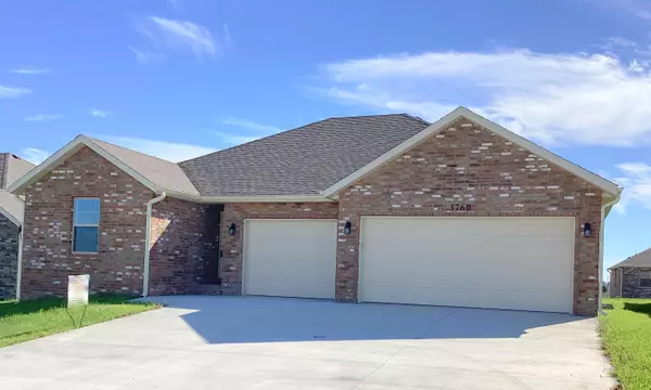 3760 W Riley ST, Bolivar, MO 65613