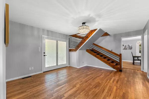 Seymour, MO 65746,2855 St Highway Bb