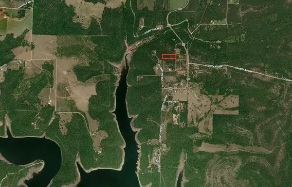 000 County Road 662, Theodosia, MO 65761
