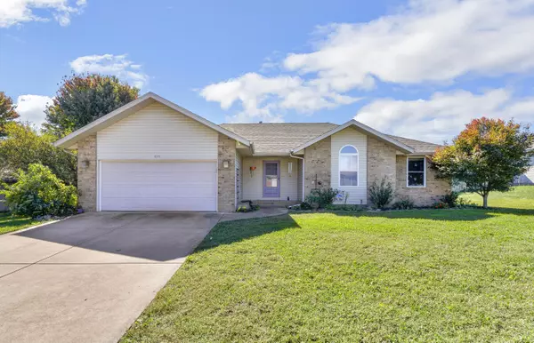 676 E Gallup Hill RD, Nixa, MO 65714