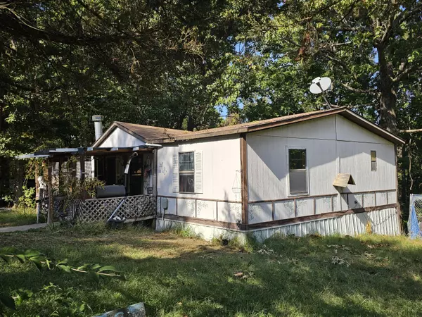 10553 Ridgeway CIR, Granby, MO 64844