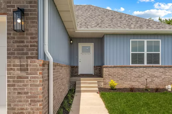Ozark, MO 65721,2203 W Mason PL