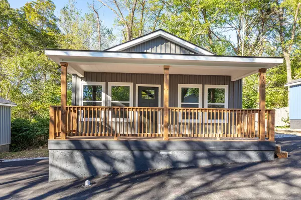 229 Sagers LN, Hollister, MO 65672