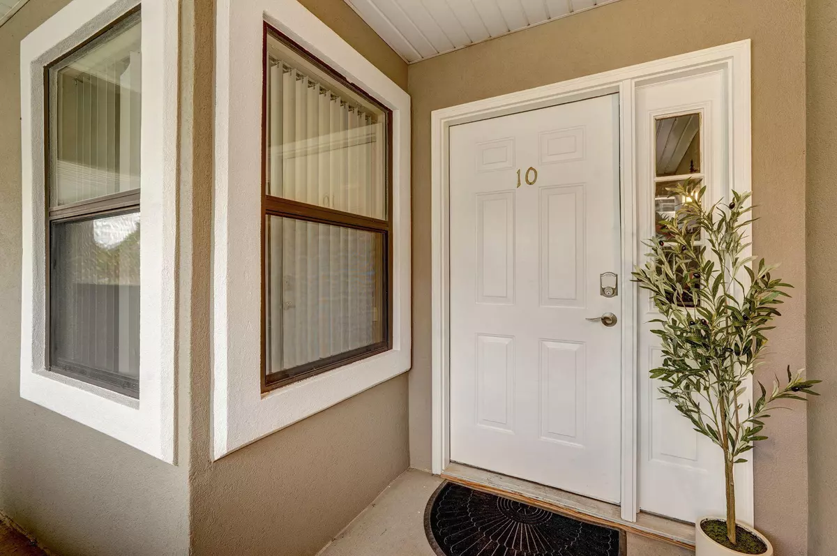 Branson, MO 65616,318 Wimbledon DR #10