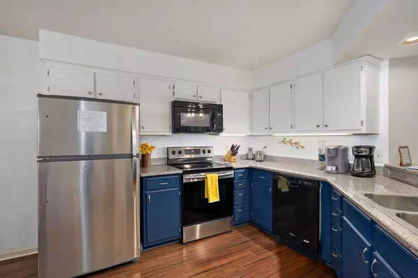 Branson, MO 65616,318 Wimbledon DR #10