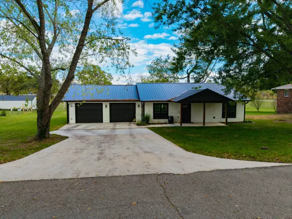 Ava, MO 65608,912 Posey Street ST