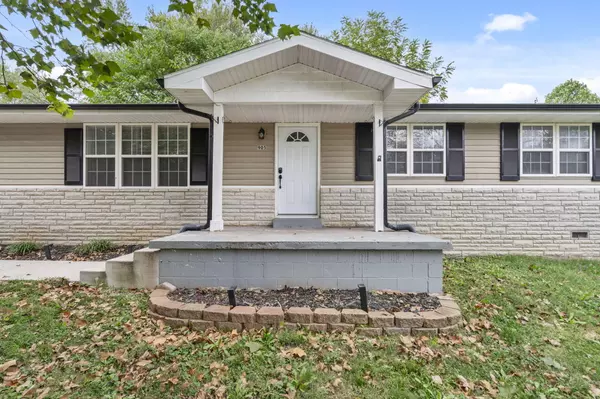 Ozark, MO 65721,905 S 3rd AVE