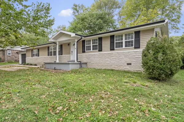 Ozark, MO 65721,905 S 3rd AVE