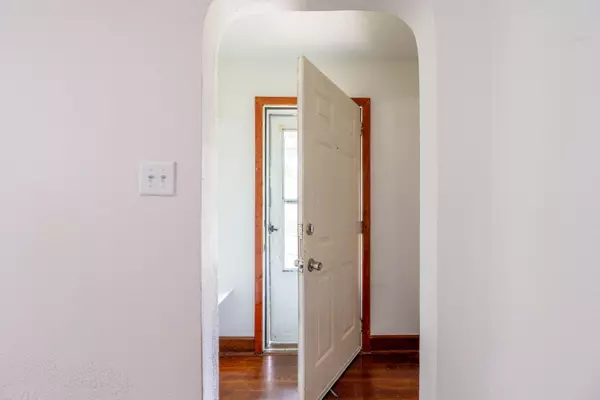 Springfield, MO 65803,2115 N Weller AVE