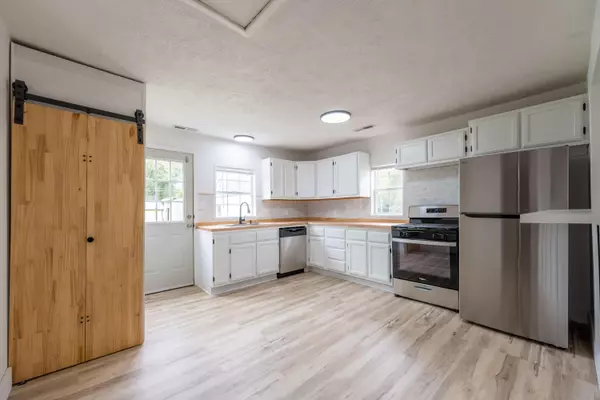 2115 N Weller AVE, Springfield, MO 65803