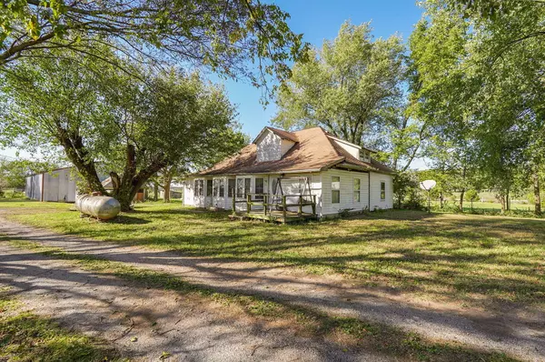 9039 Lawrence 1100, Mt Vernon, MO 65712