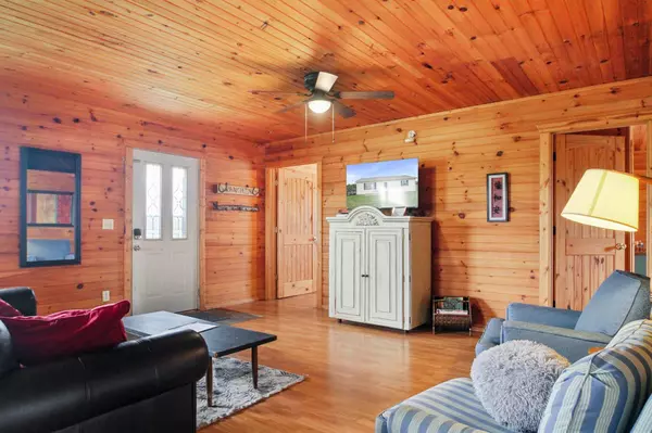 Dora, MO 65637,2668 County Road 382