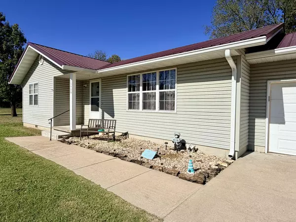 Verona, MO 65769,15908 Lawrence 2215