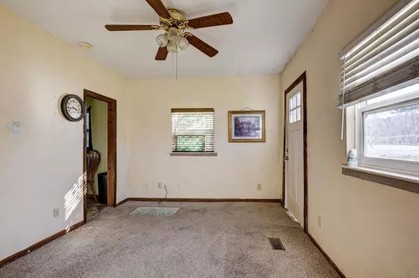 Carthage, MO 64836,300 N Maple ST