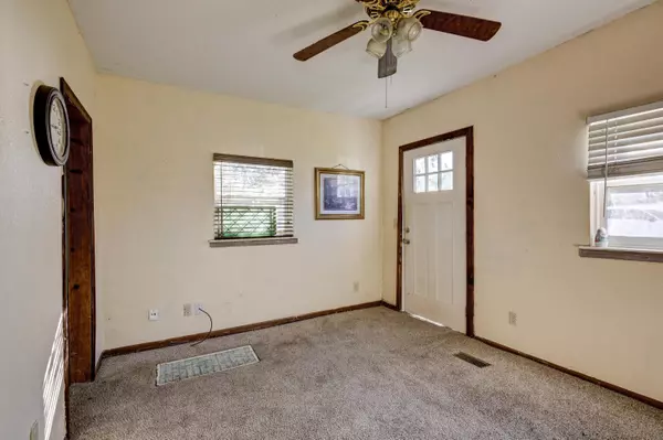 Carthage, MO 64836,300 N Maple ST