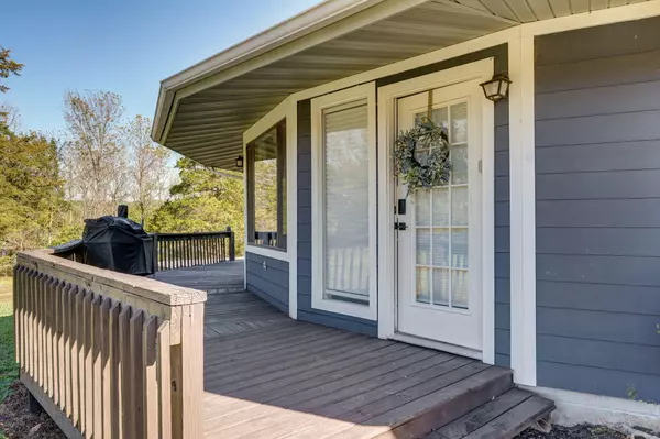 Lampe, MO 65681,237 Daisy LN