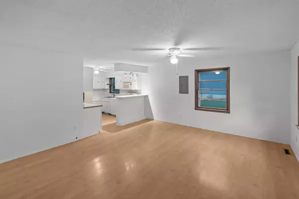 Springfield, MO 65802,2810 E Madison ST